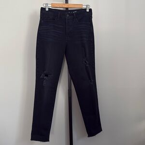 Women’s straight leg distressed jeans, Old Navy, Size 4, Color Black